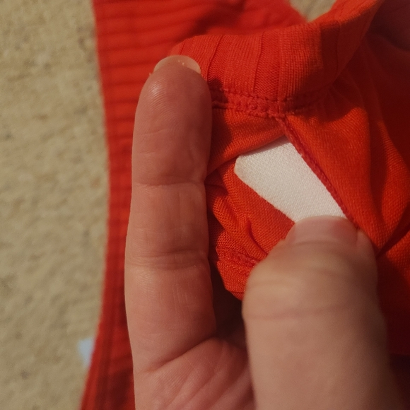 Billabong Red Ribbed Bikini - Picture 5 of 7